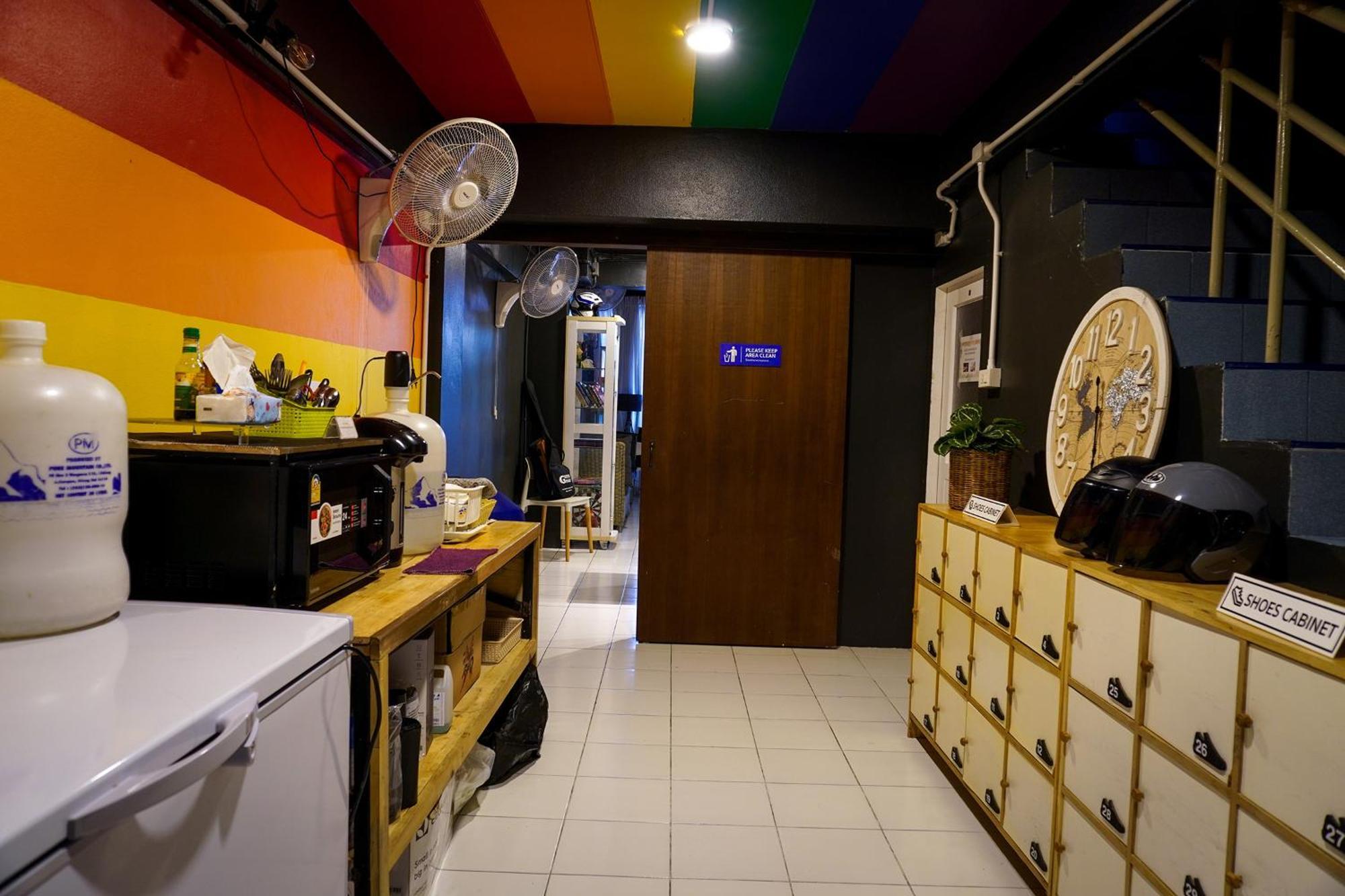 Rainbow Hostel Chiang Mai Bagian luar foto